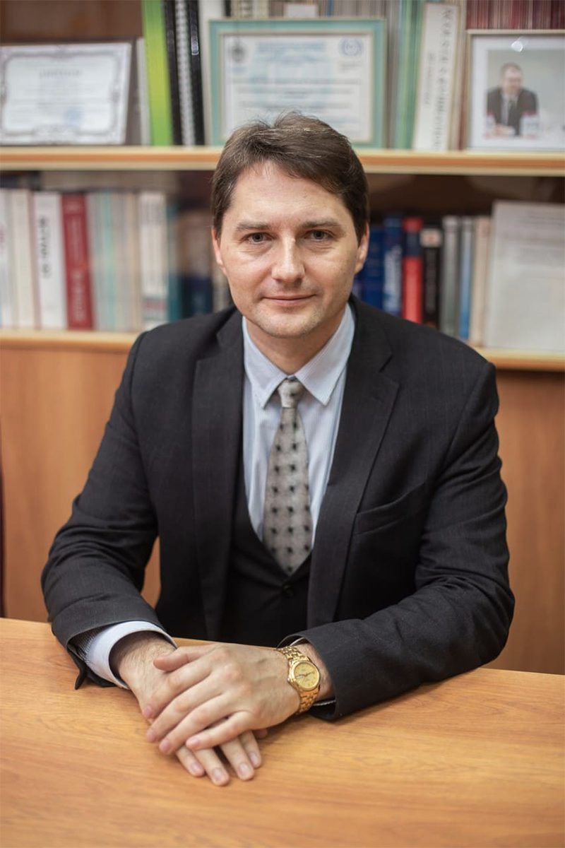Декан факультета Матвеев Петр Владимирович