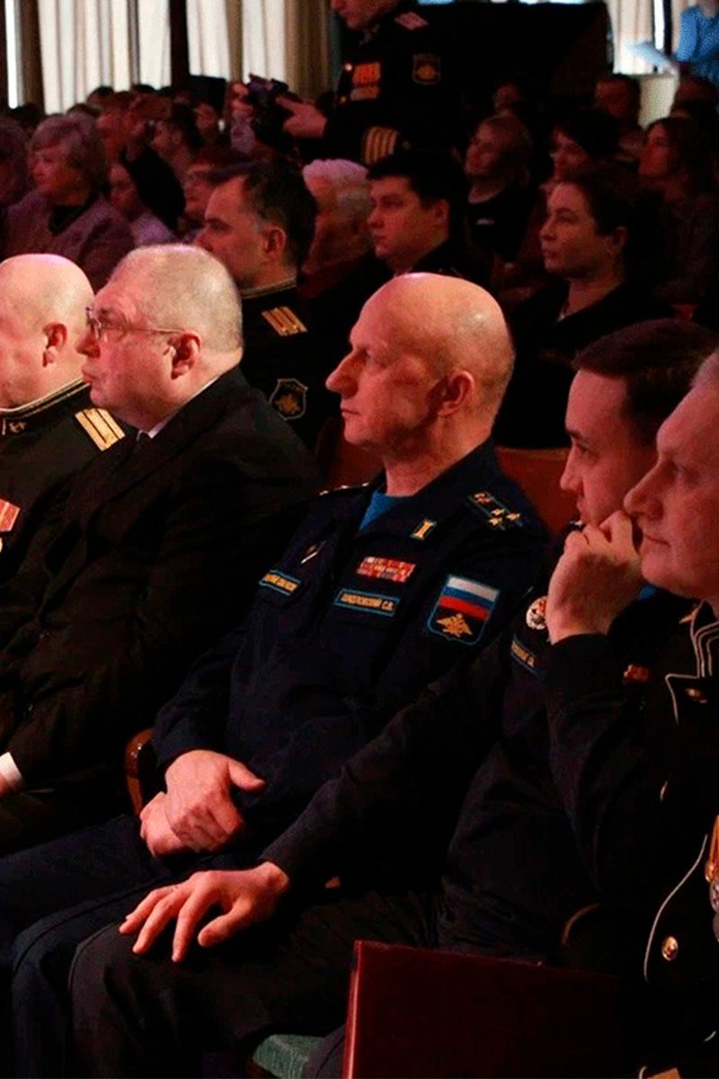 Кадровый офицер-1